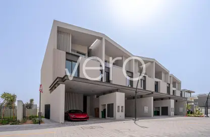 Townhouse - 3 Bedrooms - 4 Bathrooms for rent in Nad Al Sheba Gardens Phase 2 - Nad Al Sheba 1 - Nad Al Sheba - Dubai