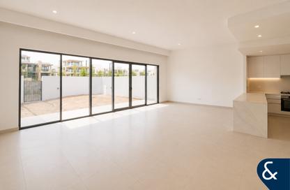 Villa - 4 - 5 for sale in Opal Gardens - District 11 - Mohammed Bin Rashid City - Dubai