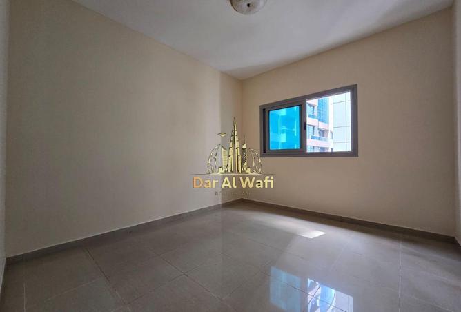 72305434 - Property Image 3