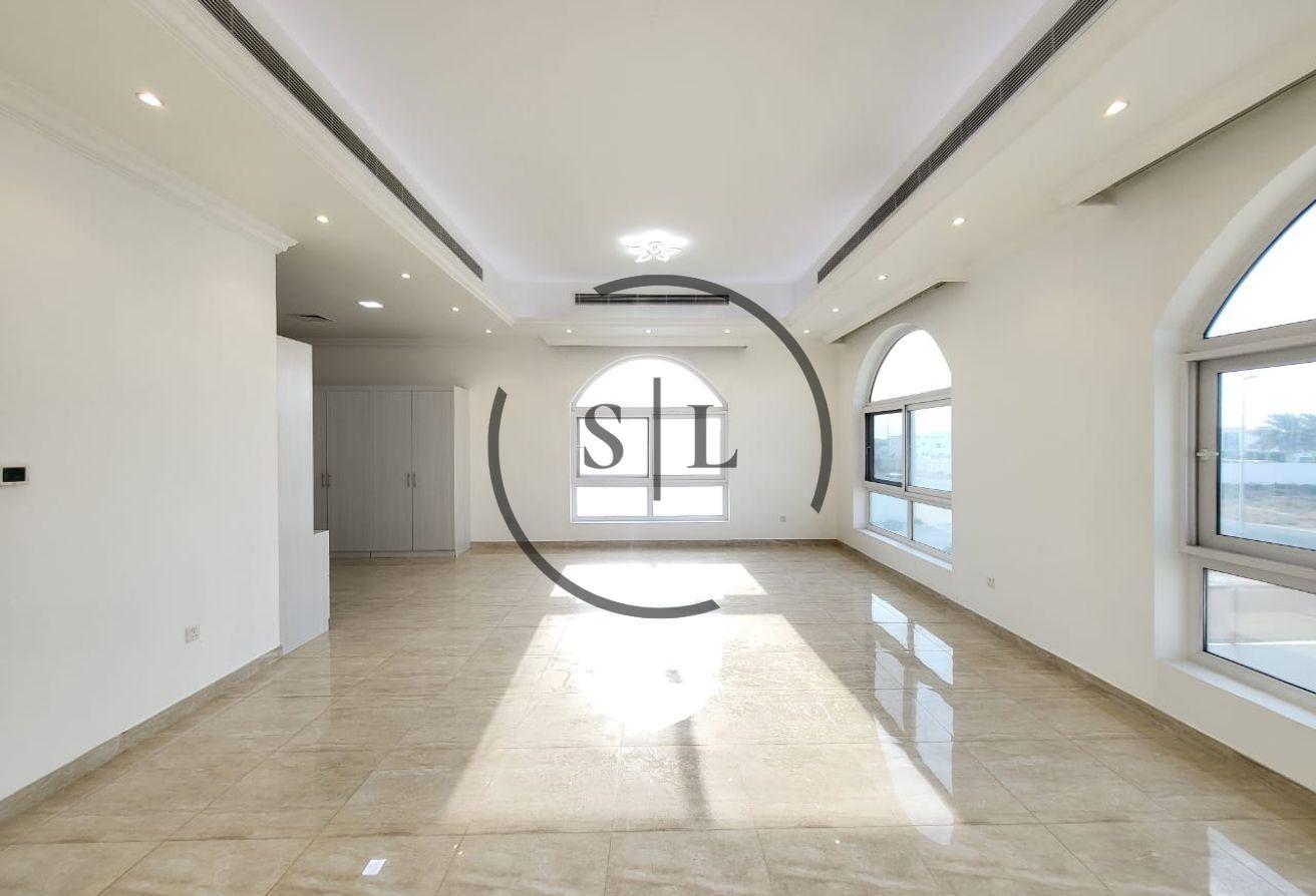 Move-in Ready | Perfect for Families | Wide Space photo 7
