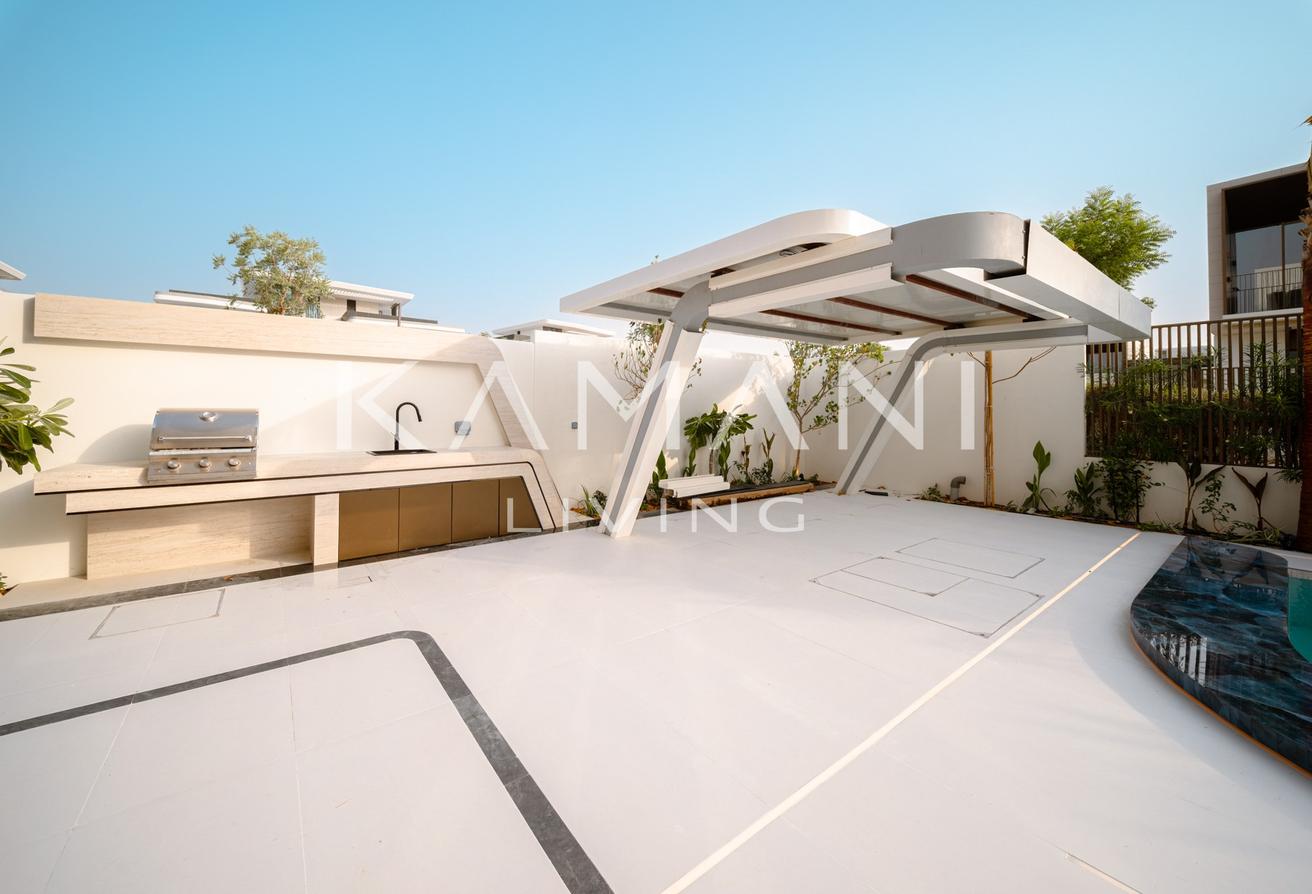 Big Pool | Corner Unit | Available photo 15