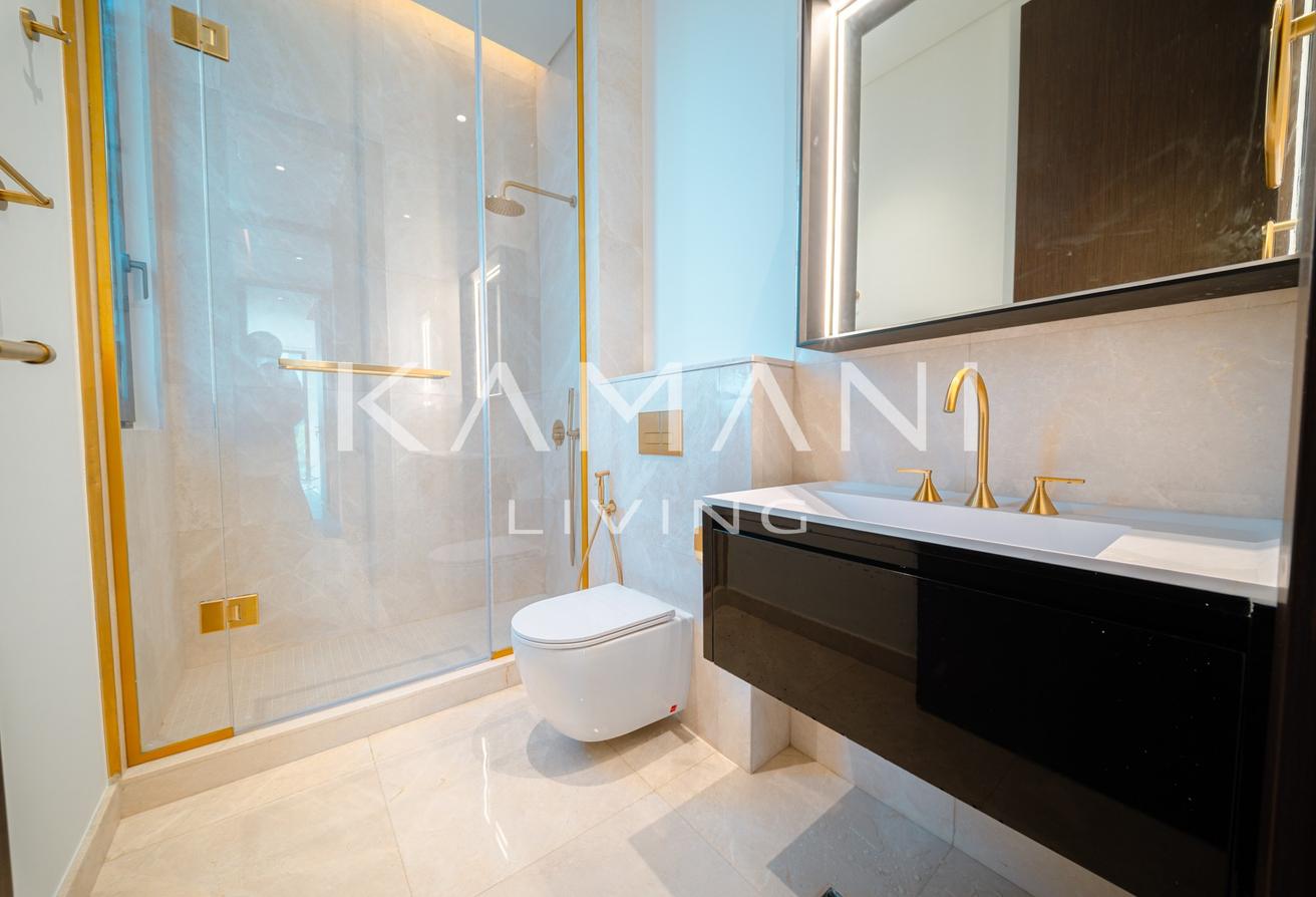 Big Pool | Corner Unit | Available photo 24