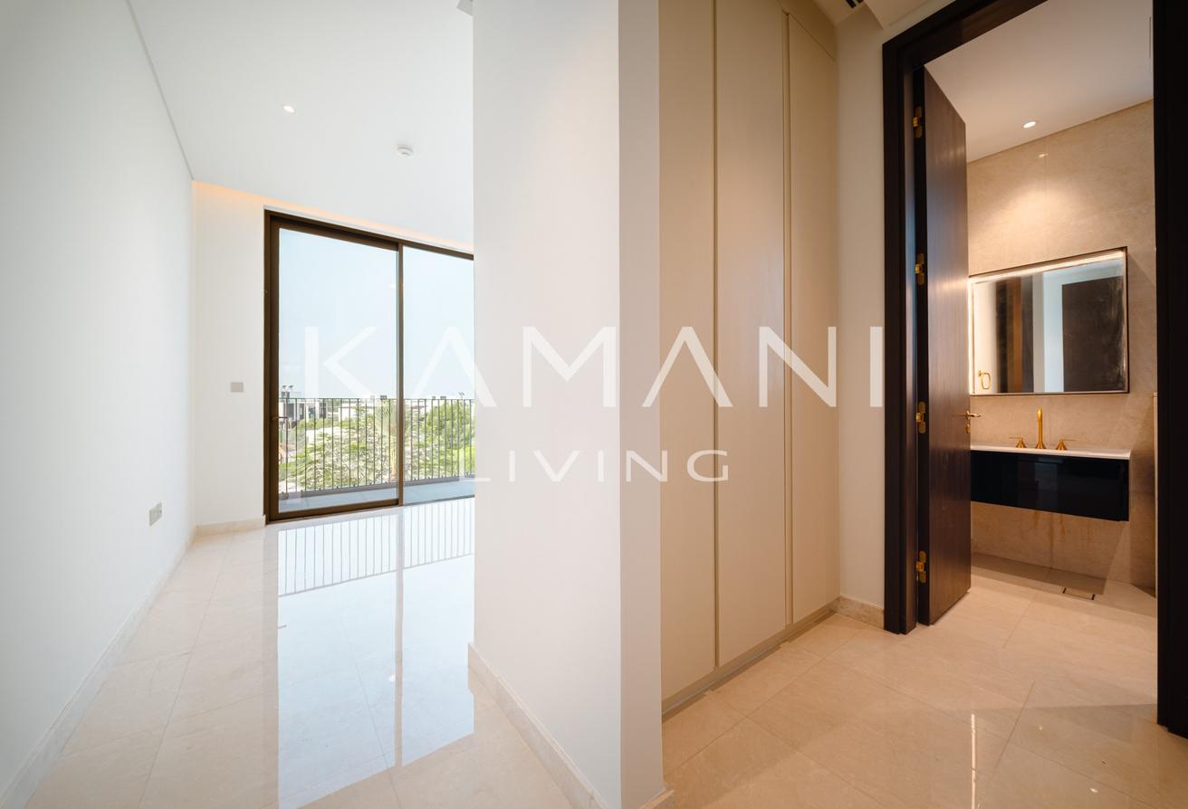 Big Pool | Corner Unit | Available photo 14