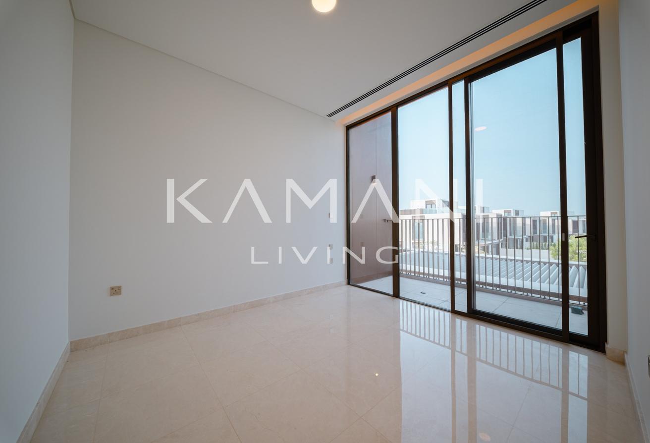 Big Pool | Corner Unit | Available photo 19