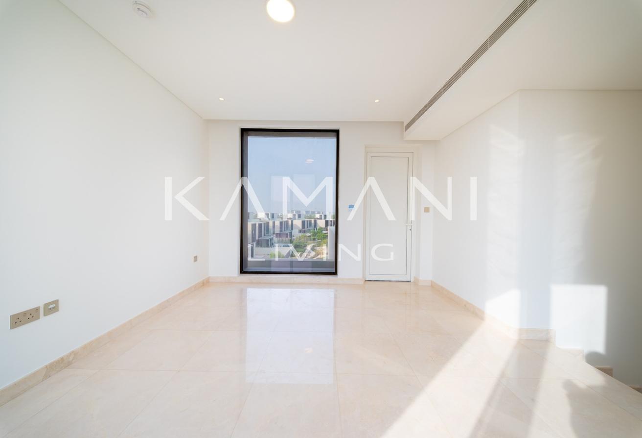 Big Pool | Corner Unit | Available photo 25