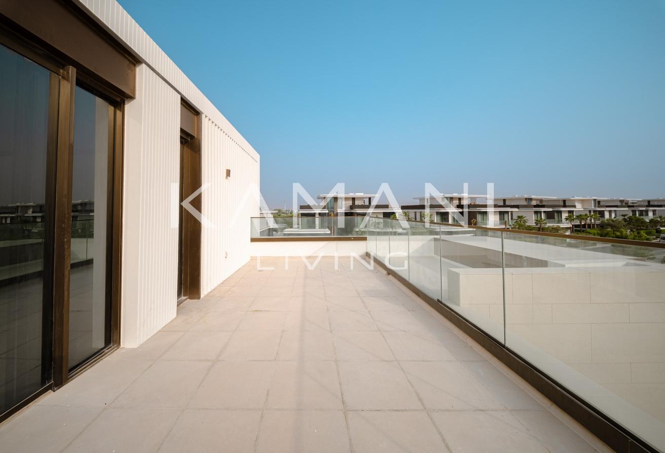 Big Pool | Corner Unit | Available photo 17