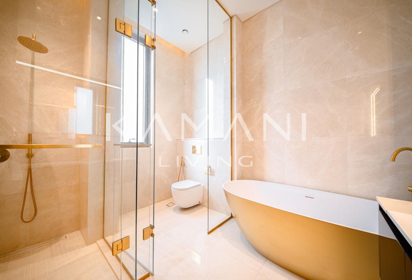 Big Pool | Corner Unit | Available photo 29