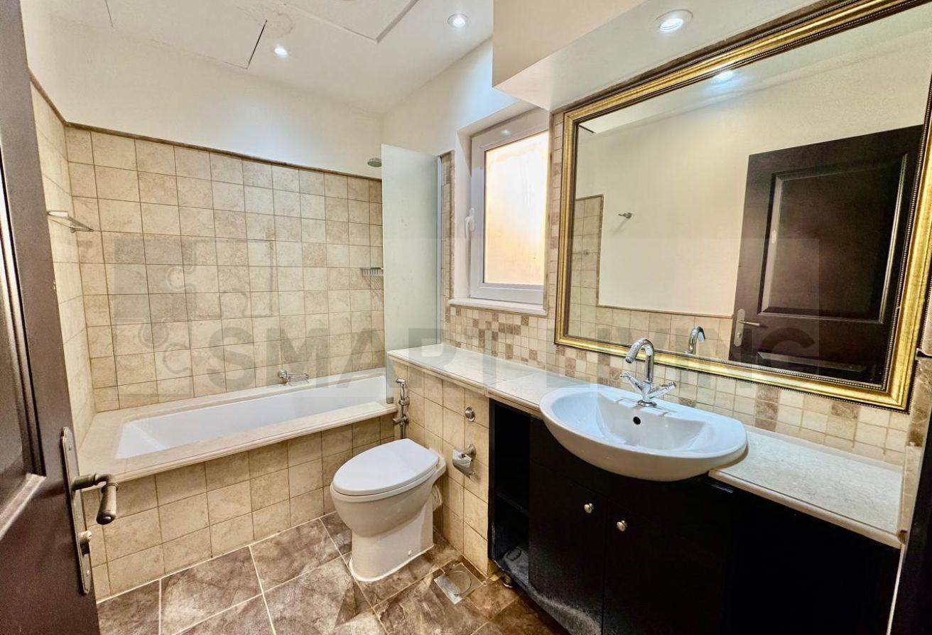 Vacant | Upgraded 4 Bed n Study w Pool | 4 cheques photo 20