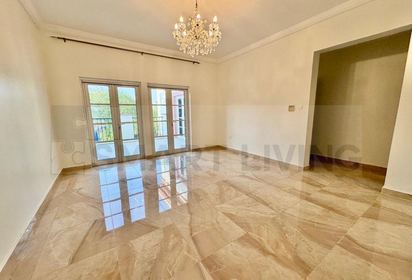 Vacant | Upgraded 4 Bed n Study w Pool | 4 cheques photo 12