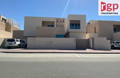 Villa - 4 Bedrooms - 5 Bathrooms for sale in Veneto - Dubai Waterfront - Dubai