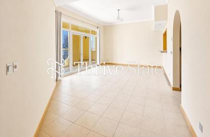 Apartment - 2 - 3 for rent in Al Das - Shoreline Apartments - Palm Jumeirah - Dubai