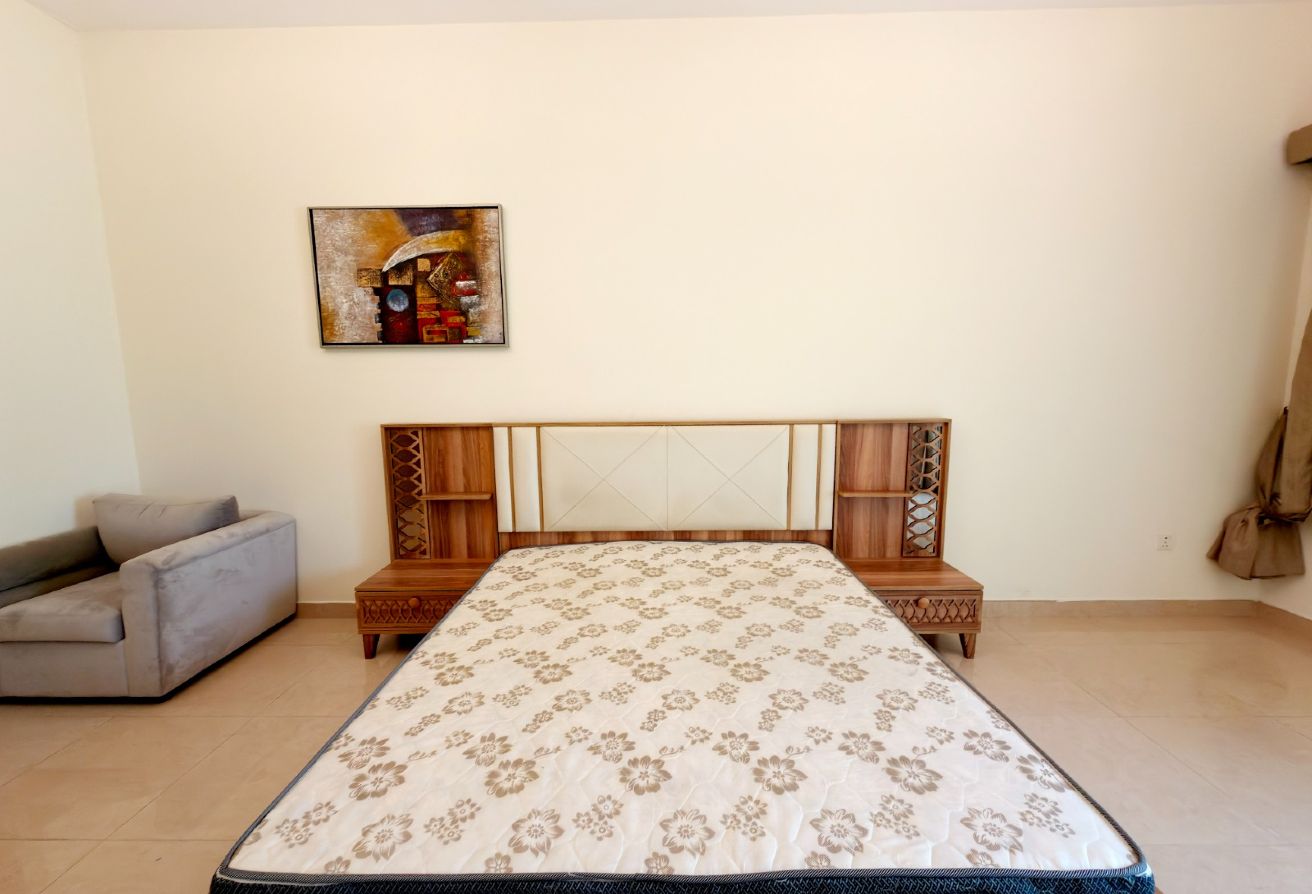 1 Month Free | Spacious | Multiple Chq gallery image