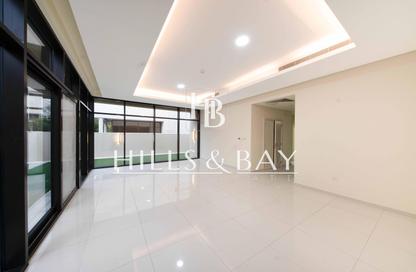 Villa - 3 - 5 for rent in Topanga - The Park Villas - Damac Hills - Dubai