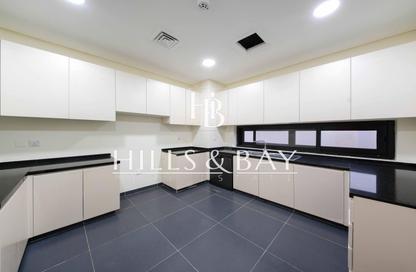 Villa - 3 - 5 for rent in Topanga - The Park Villas - Damac Hills - Dubai
