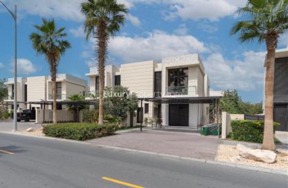 Townhouse - 3 Bedrooms - 4 Bathrooms for rent in Queens Meadow - DAMAC Hills - Dubai