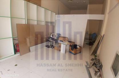 متجر - استوديو - 1 حمام للايجار في طريق فاير ستاشن - مويلح - الشارقة متجر - استوديو - 1 حمام للايجار في طريق فاير ستاشن - مويلح - الشارقة