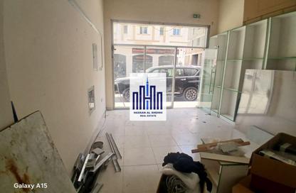 متجر - استوديو - 1 حمام للايجار في طريق فاير ستاشن - مويلح - الشارقة متجر - استوديو - 1 حمام للايجار في طريق فاير ستاشن - مويلح - الشارقة