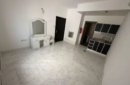 Apartment - Studio - 1 Bathroom for rent in Al Naemiya Tower 1 - Al Naemiya Towers - Al Nuaimiya - Ajman