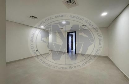 Apartment - 4 Bedrooms - 4 Bathrooms for rent in Al Salam Street - Abu Dhabi