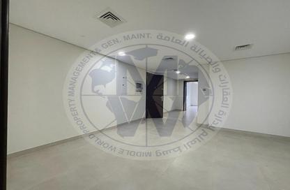 Apartment - 4 Bedrooms - 4 Bathrooms for rent in Al Salam Street - Abu Dhabi