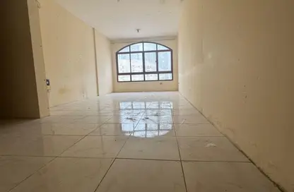 شقة - 3 غرف نوم - 3 حمامات للايجار في دار المجاز - شارع جمال عبد الناصر - المجاز - الشارقة