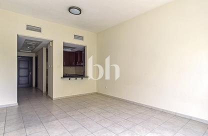 Apartment - Studio - 1 for rent in Building 89 - Mediterranean Cluster - Discovery Gardens - Dubai
