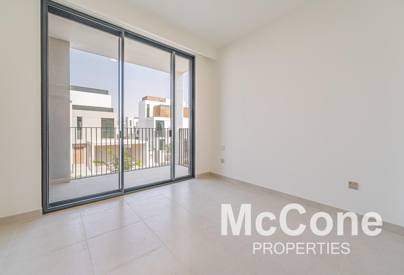 Designer Villa | New Hand Over | Central Location photo 14