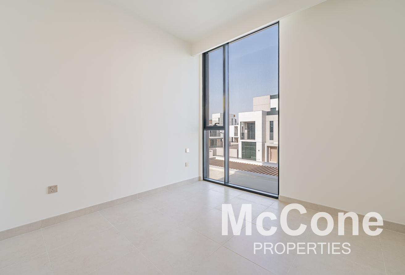Designer Villa | New Hand Over | Central Location photo 8