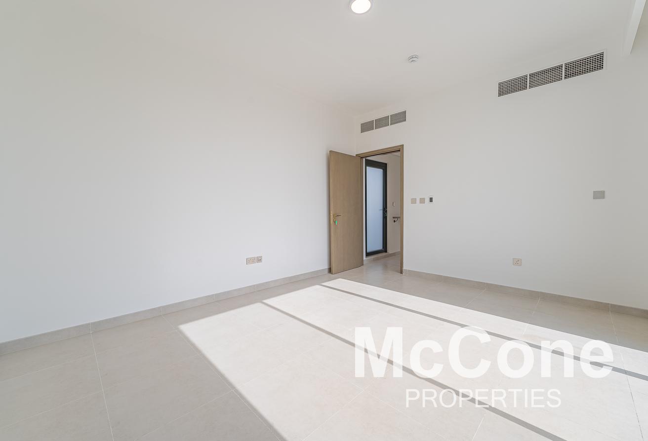 Designer Villa | New Hand Over | Central Location photo 10