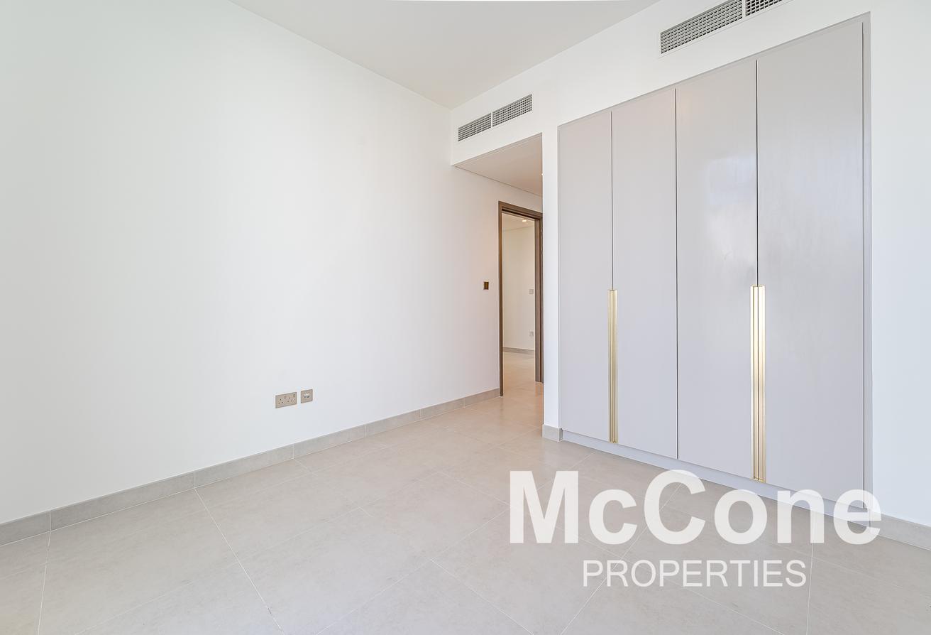 Designer Villa | New Hand Over | Central Location photo 11