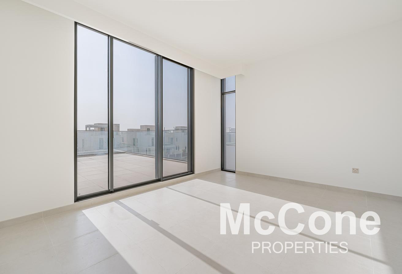 Designer Villa | New Hand Over | Central Location photo 12