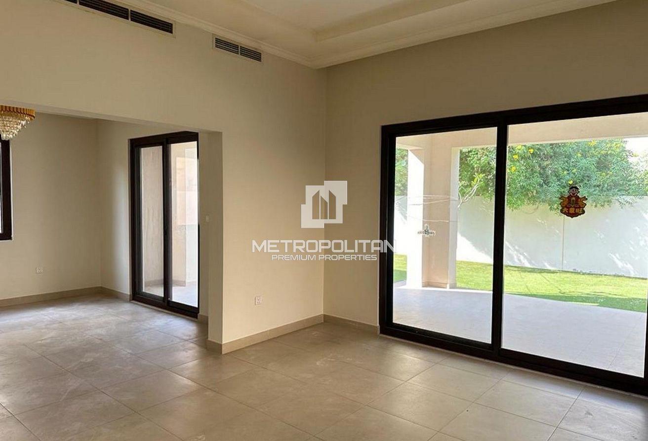 Landscaped | Vacant | Close to Community Pool/Park photo 4