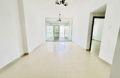 Apartment - 1 Bedroom - 2 Bathrooms for rent in New Al Taawun Road - Al Taawun - Sharjah