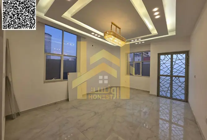 71104740 - Property Image 2