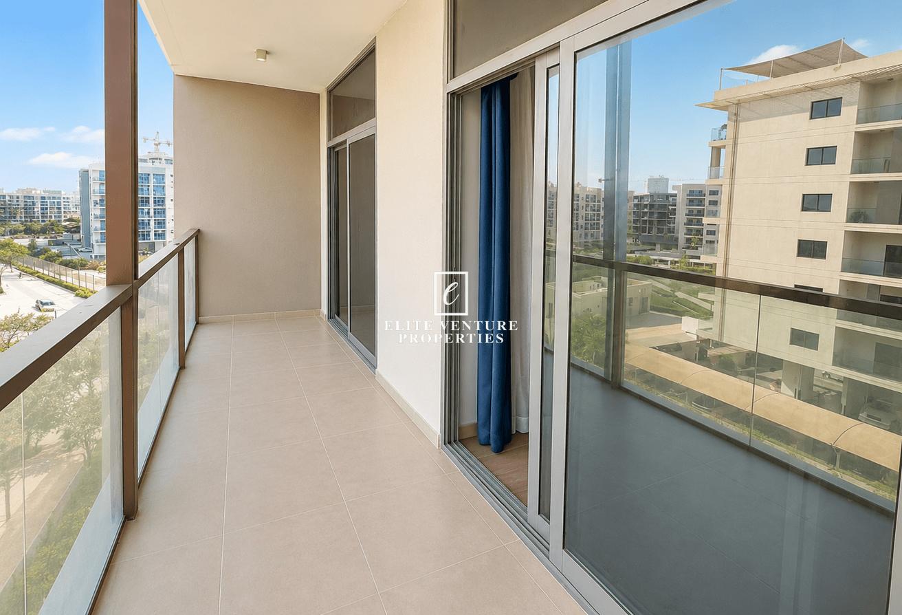 FULLY FURNISHED | MODERN LIVING | SPACIOUS photo 12