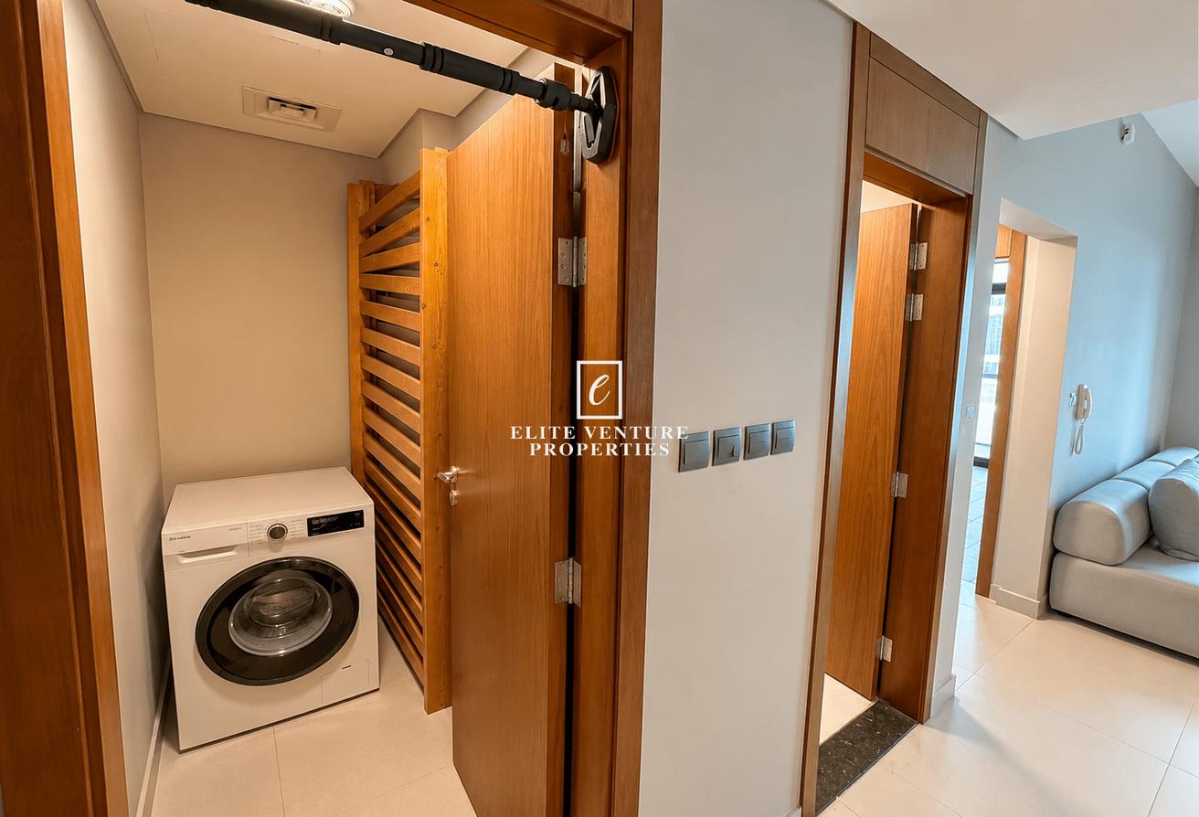 FULLY FURNISHED | MODERN LIVING | SPACIOUS photo 8
