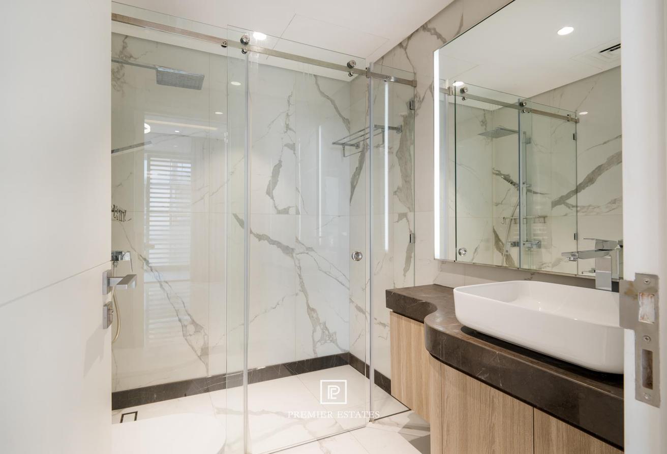 Spacious Unfurnished 1 bed apt | | Vacant soon photo 9