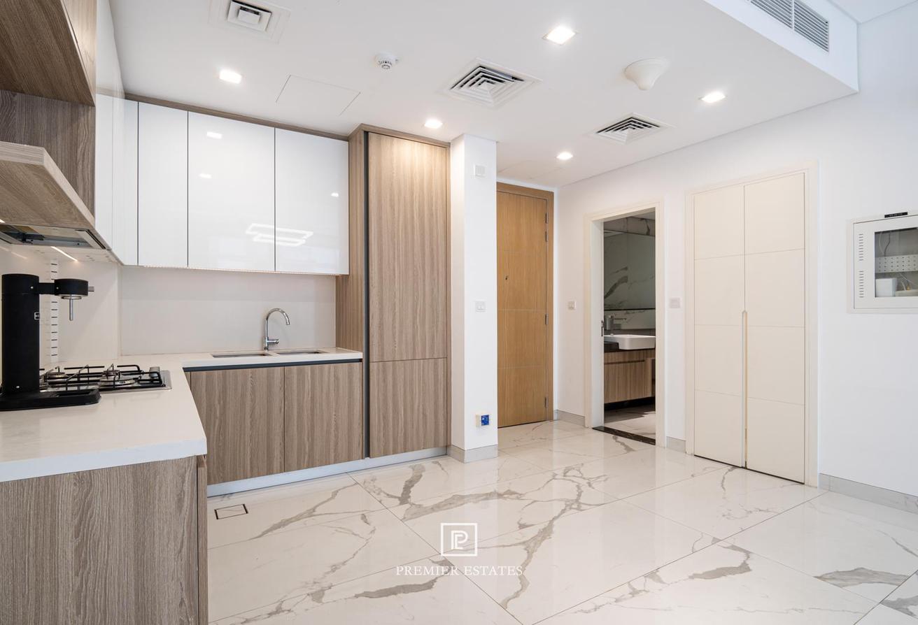 Spacious Unfurnished 1 bed apt | | Vacant soon photo 18