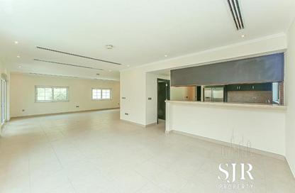 Villa - 3 - 3 for rent in Jumeirah Park - Dubai Villa - 3 - 3 for rent in Jumeirah Park - Dubai