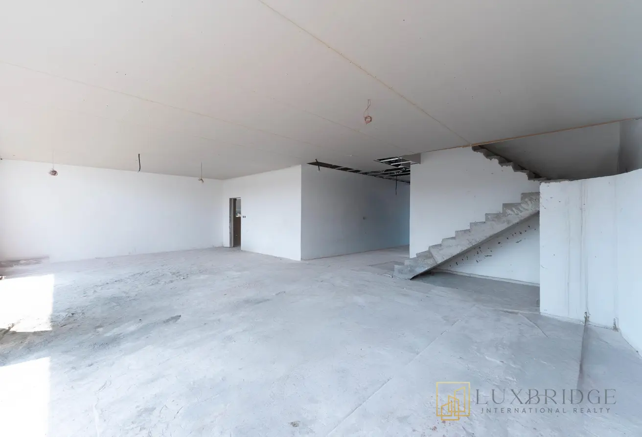 150007195 - Property Main Image