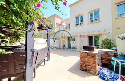 فيلا - 2 غرف نوم - 3 حمامات للايجار في الينابيع 15 - الينابيع - دبي