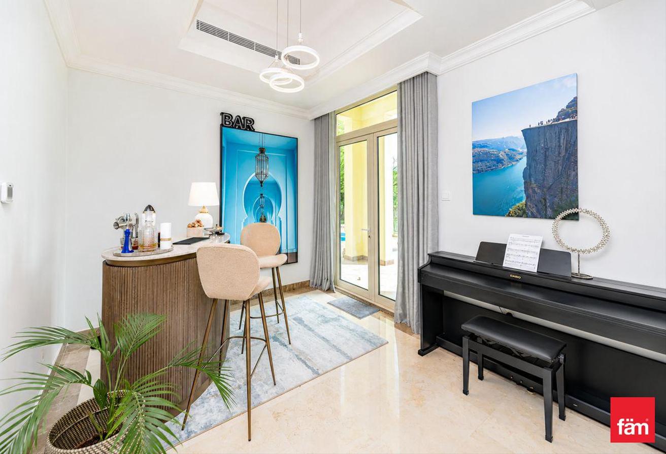 Upgraded I Lake View I LL Can Furnish I Vacant photo 17