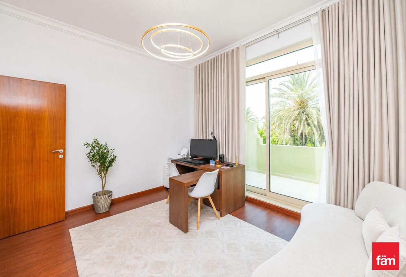 Upgraded I Lake View I LL Can Furnish I Vacant photo 9