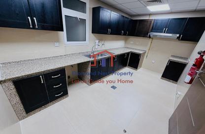Apartment - 2 Bedrooms - 3 Bathrooms for rent in Danet Abu Dhabi - Abu Dhabi