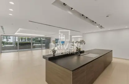 Apartment - 3 Bedrooms - 5 Bathrooms for sale in Mansion 4 - W Residences - The Crescent - Palm Jumeirah - Dubai