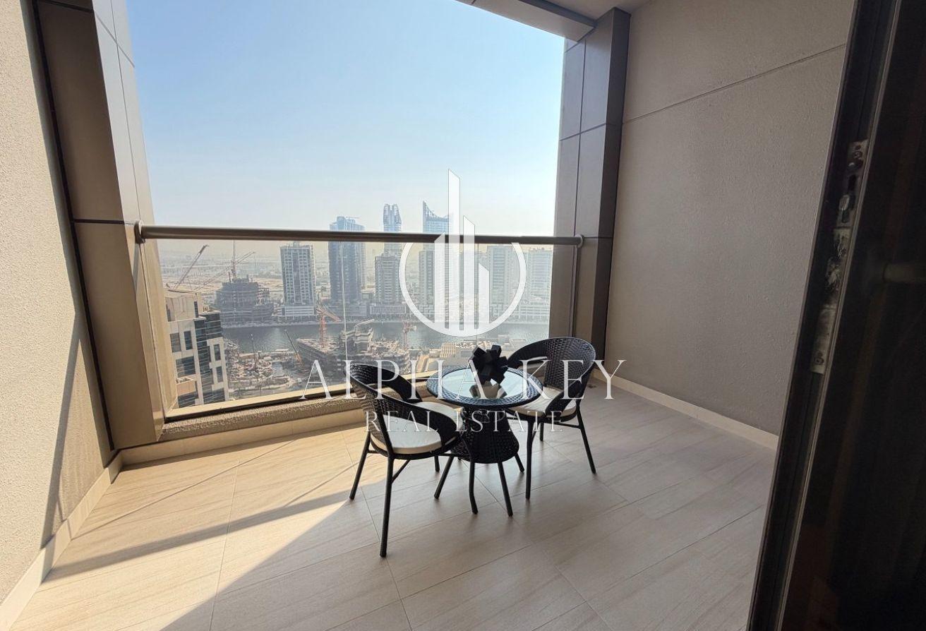 Downtown Views | Vacant | Prime Location photo 9