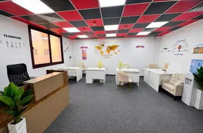 Business Centre - Studio - 4 Bathrooms for rent in Al Kazim 3 Building - Hor Al Anz East - Hor Al Anz - Deira - Dubai