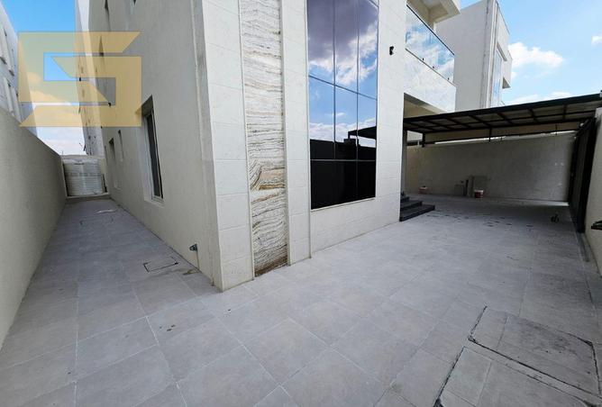85332403 - Property Image 3