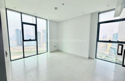 Apartment - 2 Bedrooms - 3 Bathrooms for rent in Shadow Tower - Al Mamzar - Sharjah - Sharjah Apartment - 2 Bedrooms - 3 Bathrooms for rent in Shadow Tower - Al Mamzar - Sharjah - Sharjah
