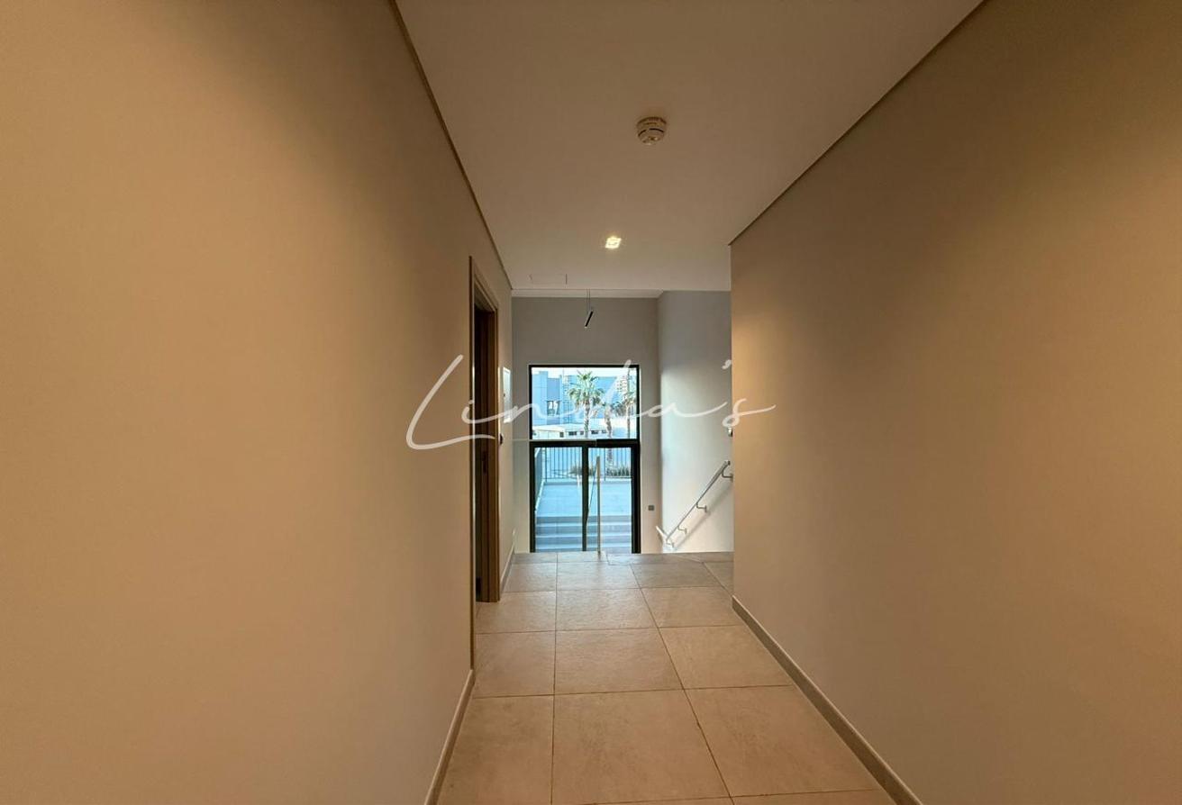 Back to Back | Prime location | Negotiable photo 19